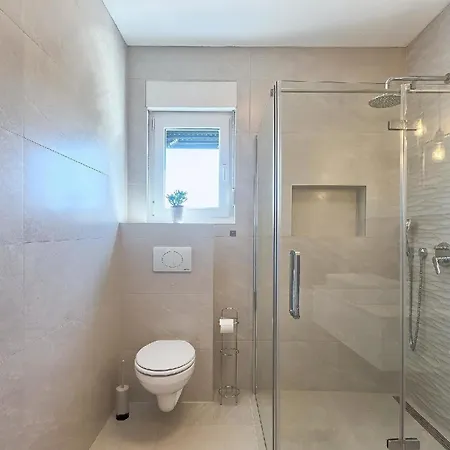 Mit Privatpool Fuer 5 Personen Ca 100 Qm In Pula, Istrien Istrische Riviera Holiday home *