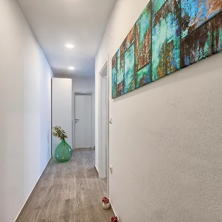 Mit Privatpool Fuer 5 Personen Ca 100 Qm In Pula, Istrien Istrische Riviera Holiday home Pula